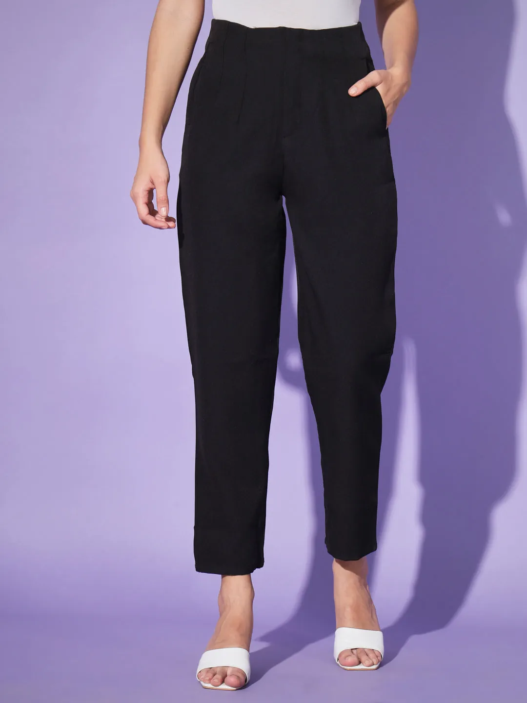 The Pleated Mom Fit Pants-Black